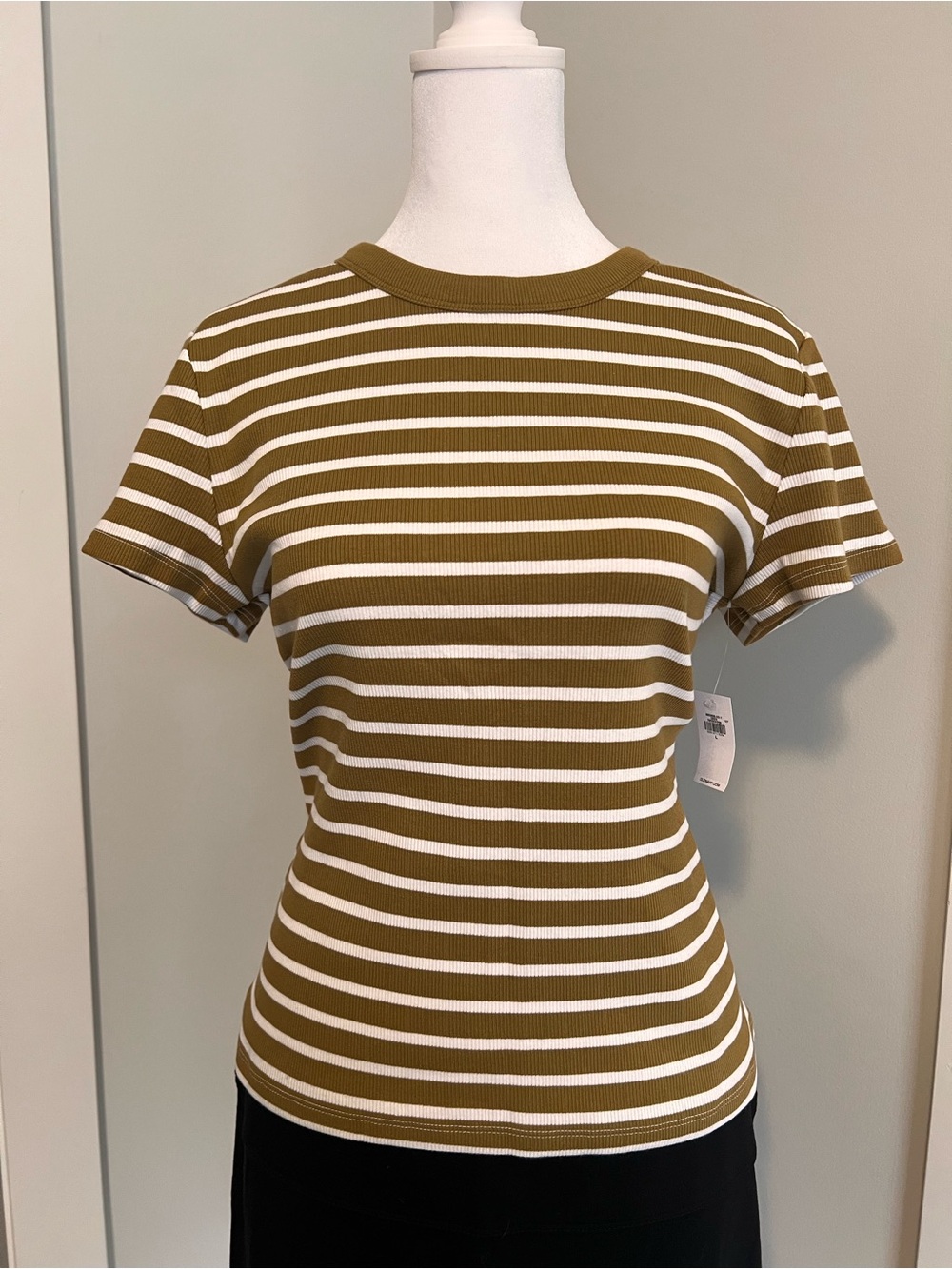 Old Navy Gold and White Striped Ribbed Short Sleeve Tee